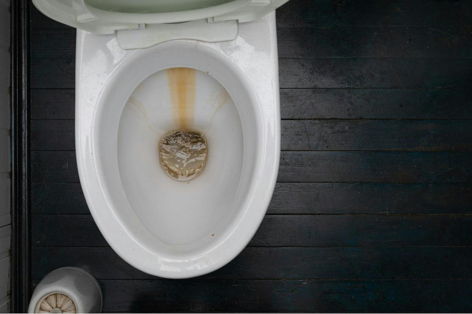 Rengöra toalett Rengöring av toalett